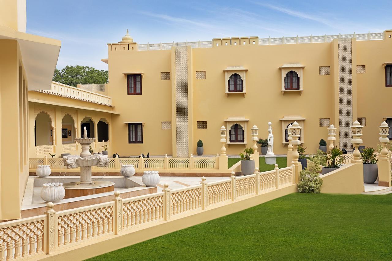Syna Heritage Hotel Khajuraho Bagian luar foto